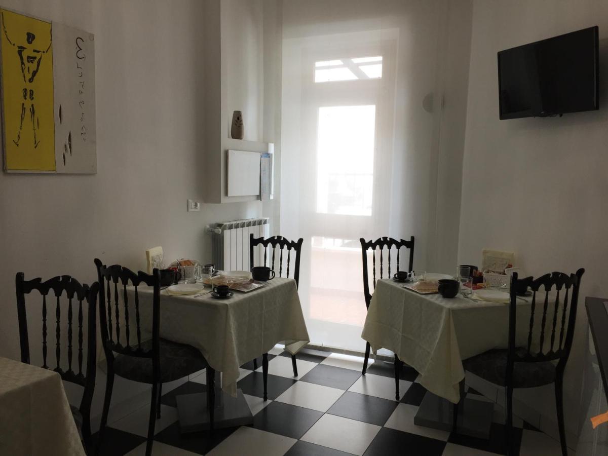Itaka Acomodação com café da manhã LʼAquila Exterior foto